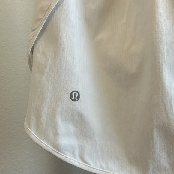 LULU LEMON white golf skirt - Picture 5 of 6